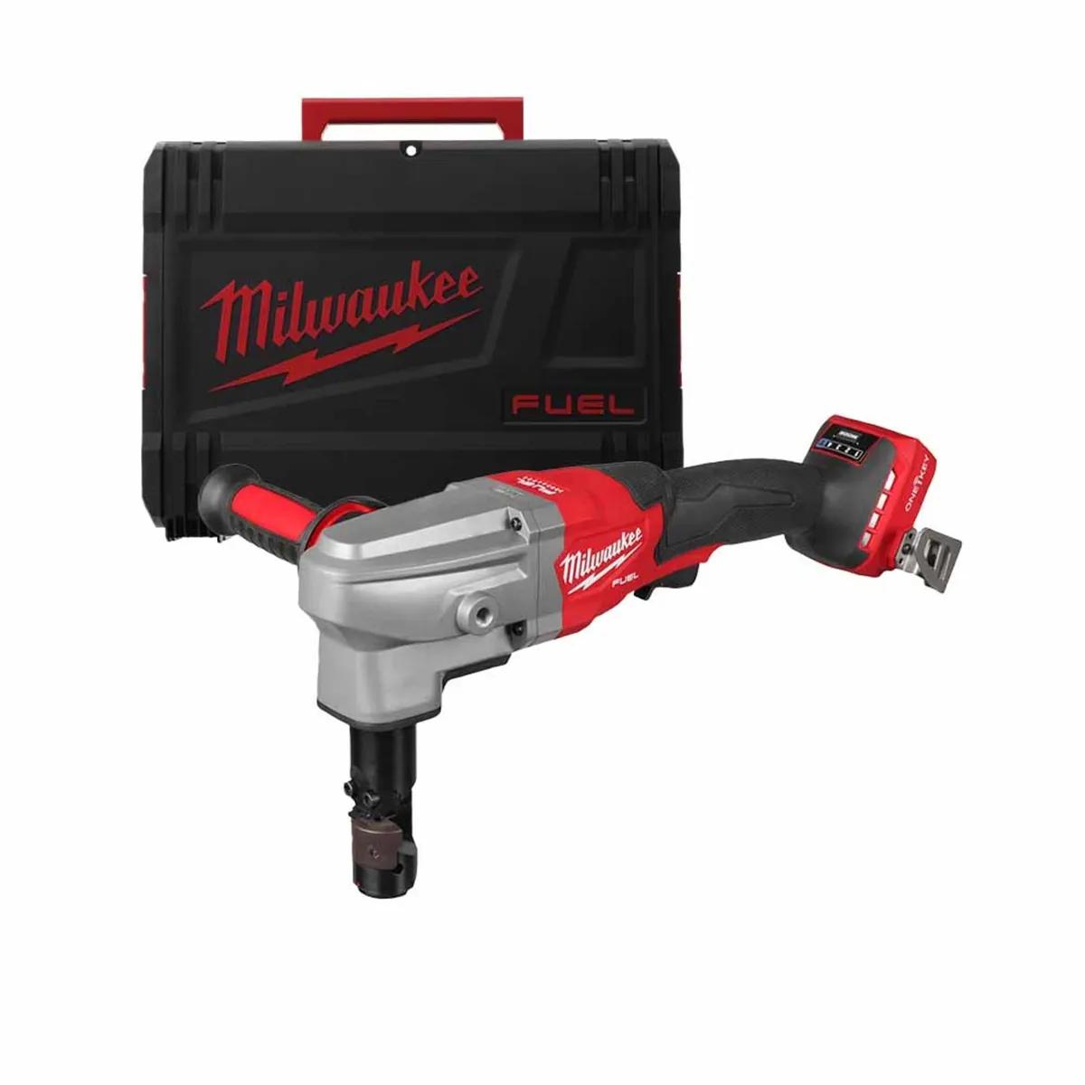 Milwaukee M18FNB35-0X 18V Fuel 3.5mm Nibbler Body Only